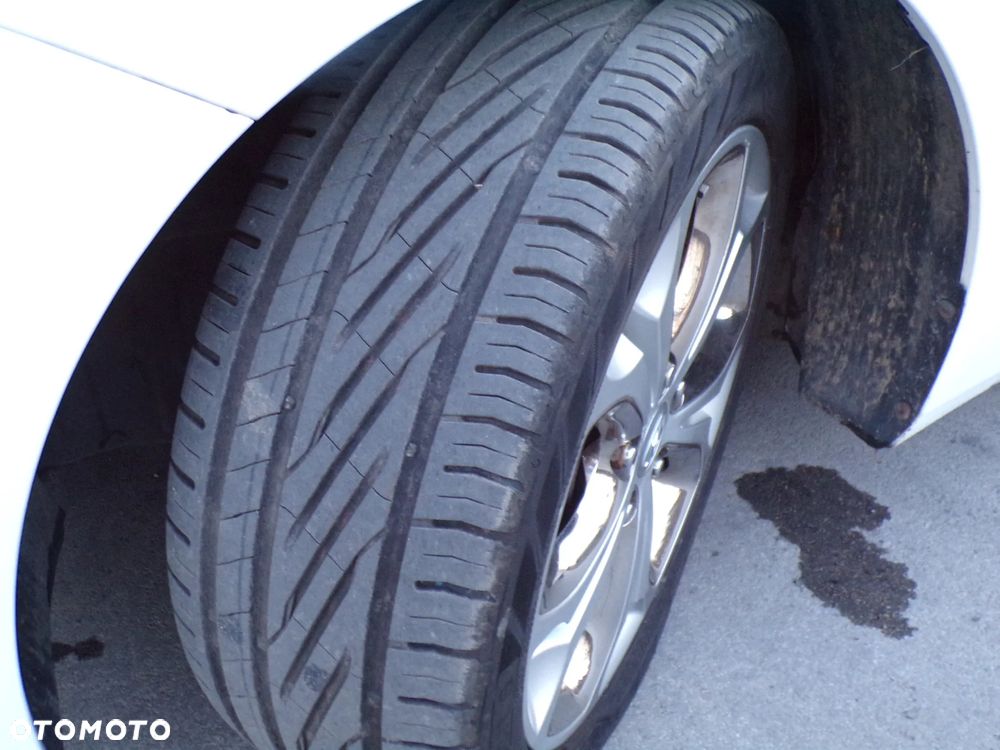 Hyundai i30 blue 1.6 CRDi Classic Navigation - 26