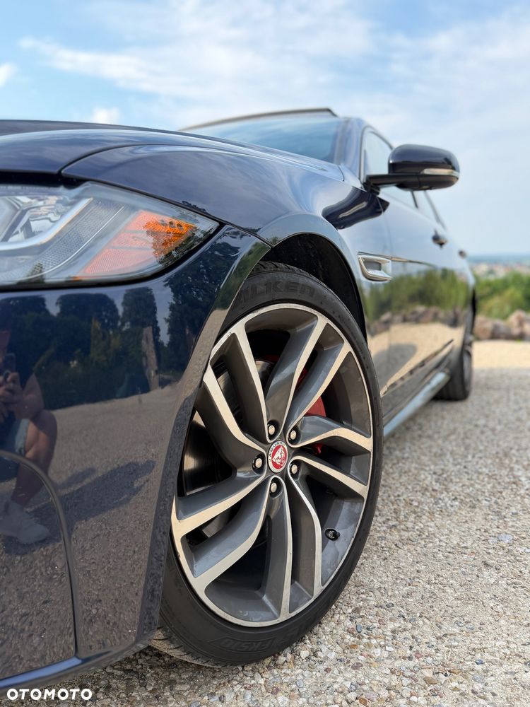 Jaguar XF 3.0 V6 S - 10