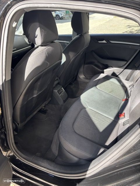 Audi A3 Limousine 30 TDI S tronic - 9