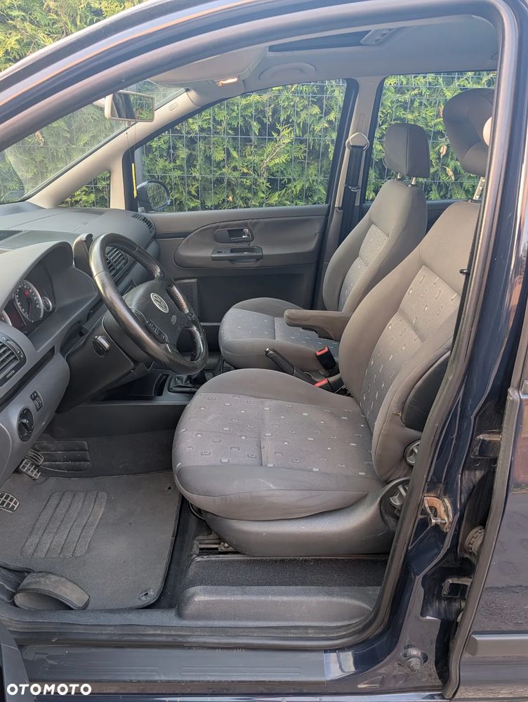 Volkswagen Sharan - 11