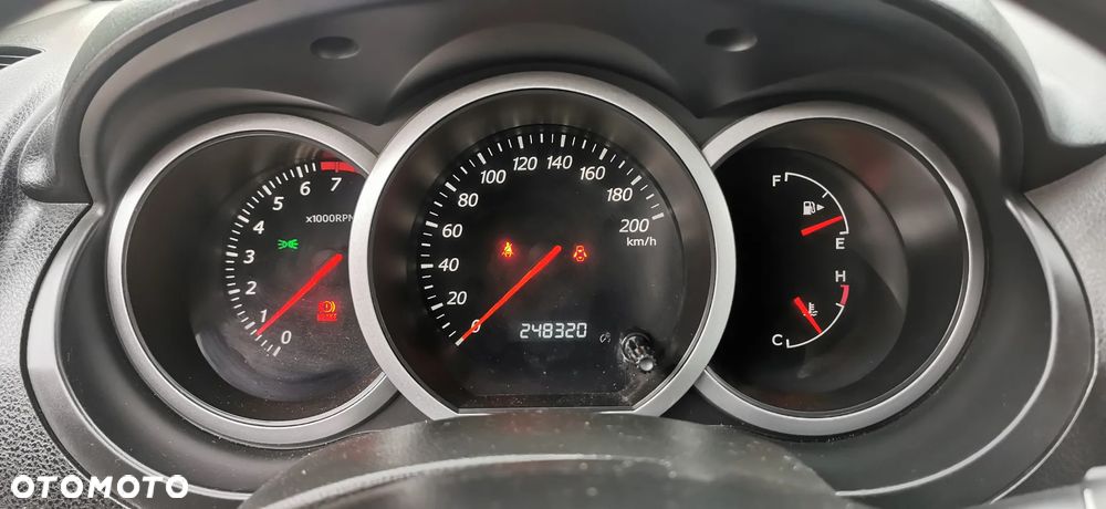 Suzuki Grand Vitara 2.0 - 7