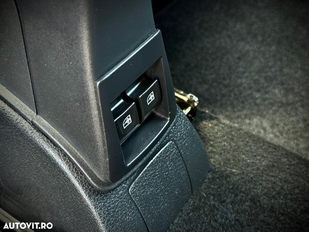 Dacia Sandero Stepway TCe 90 Prestige - 35