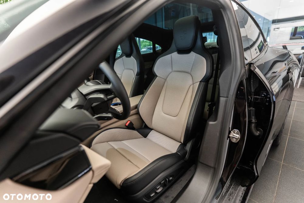 Porsche Taycan 105kWh 4S Black Edition - 10