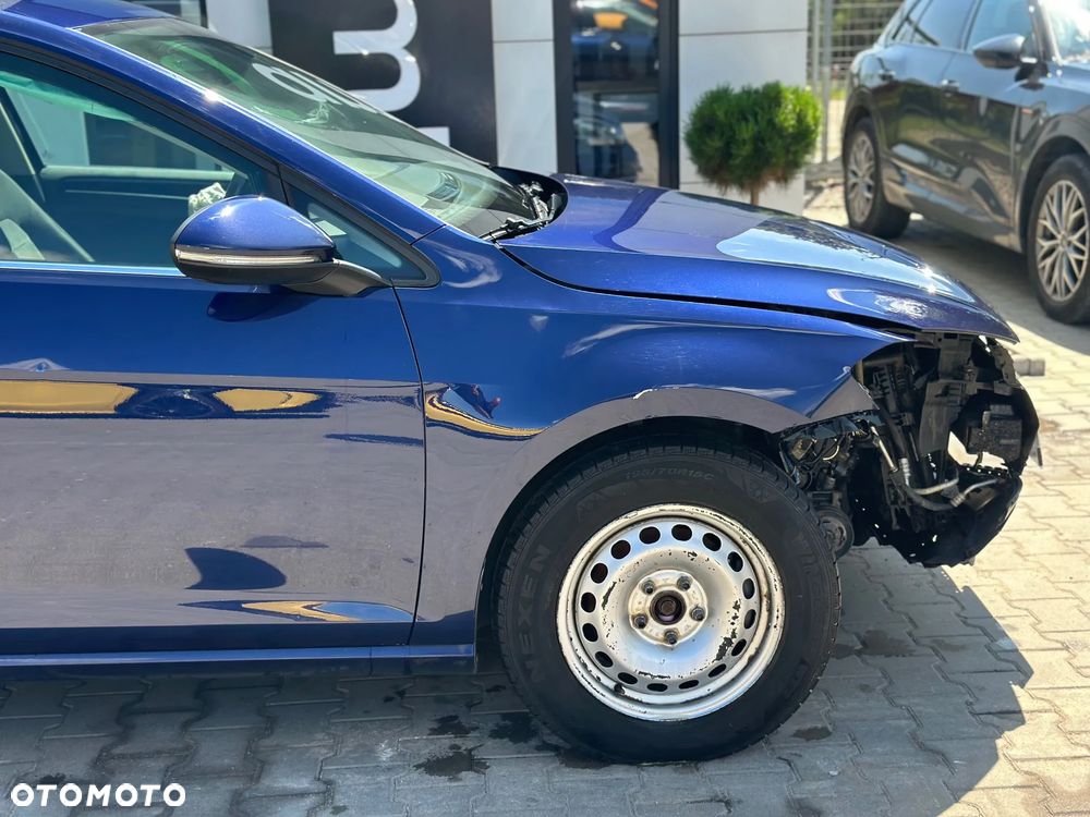 Volkswagen Golf - 4