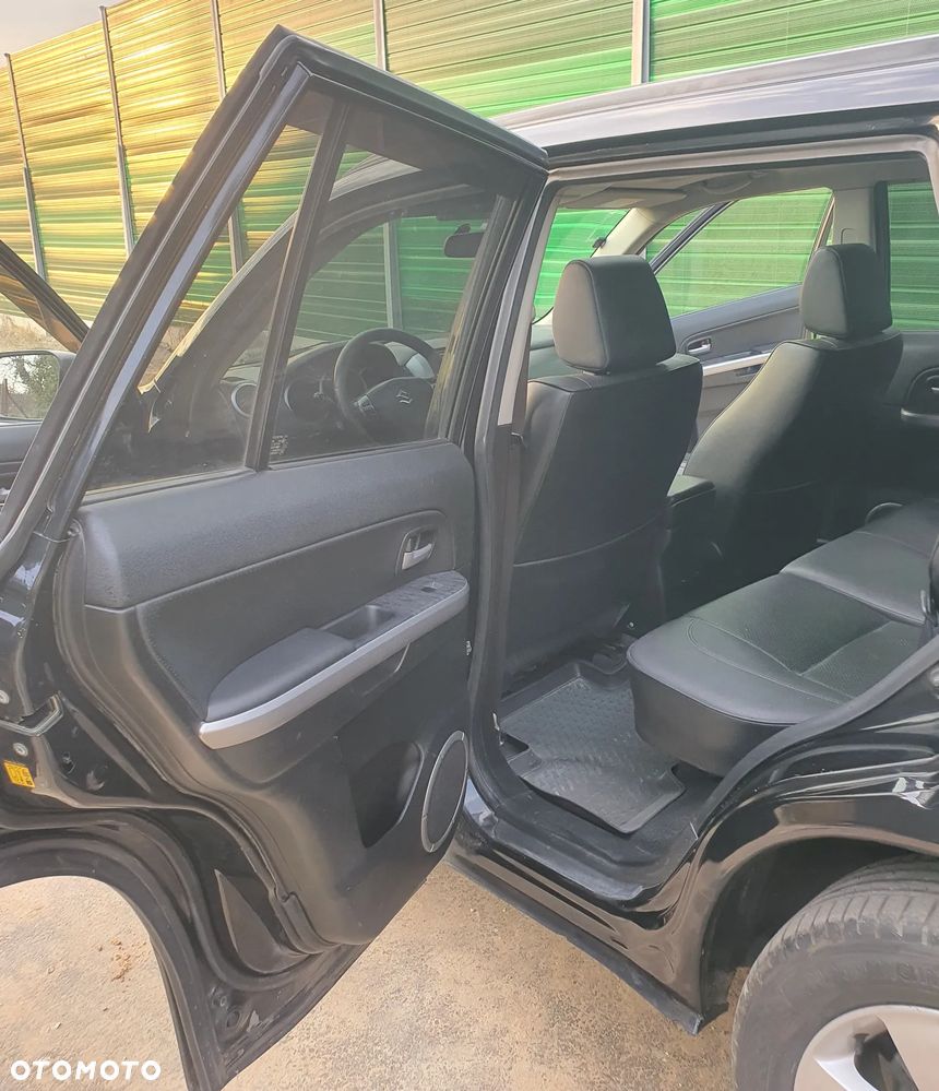Suzuki Grand Vitara 1.9 DDiS Comfort DPF - 13