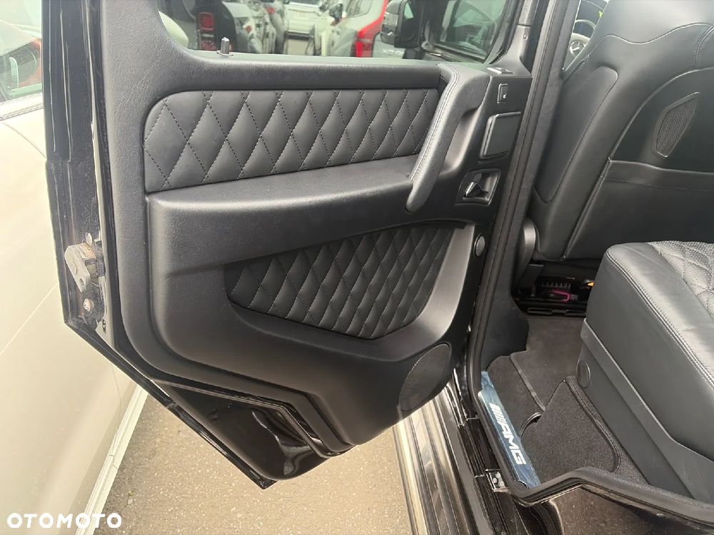 Mercedes-Benz Klasa G 63 AMG AMG SPEEDSHIFT 7G-TRONIC - 11