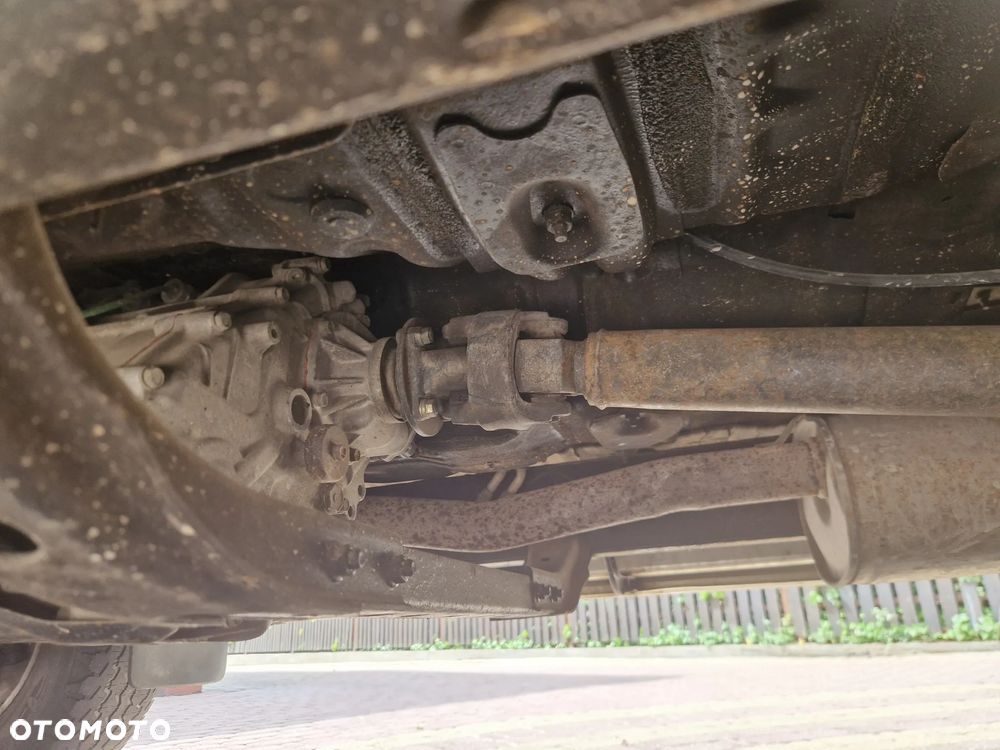 Toyota Land Cruiser - 14