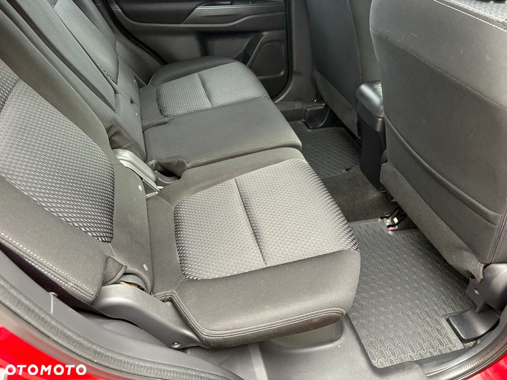 Mitsubishi Outlander 2.0 Invite + 2WD - 14