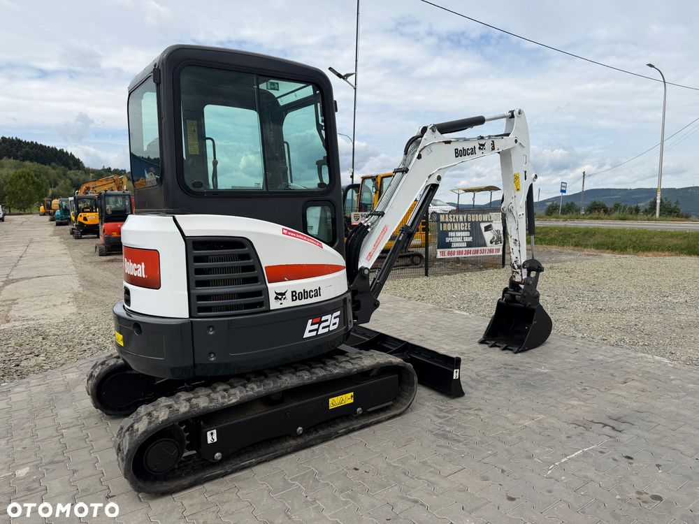 Bobcat E26 - 8