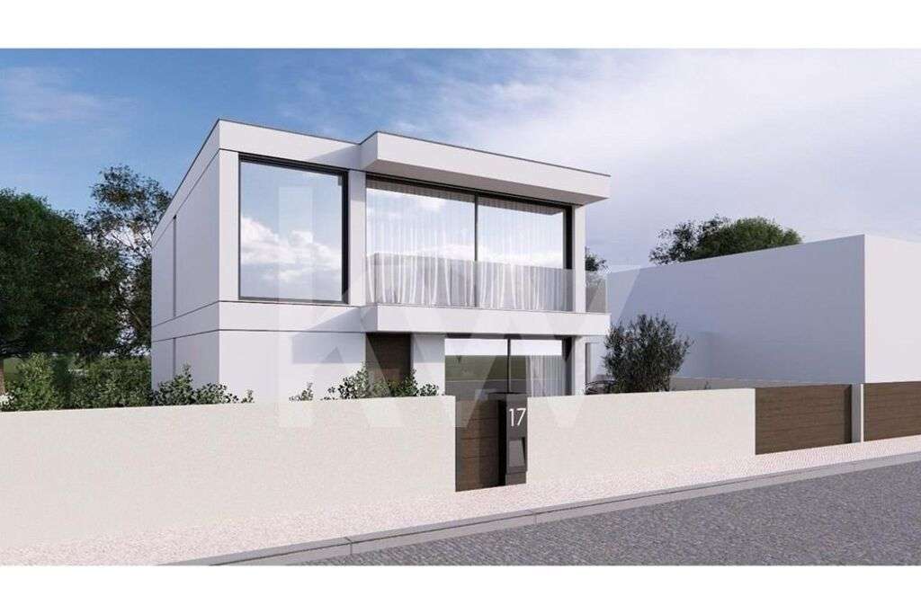 Magníficas Moradias Novas com 383 m2 de 2 pisos em construção em Amori - Grande imagem: 2/15