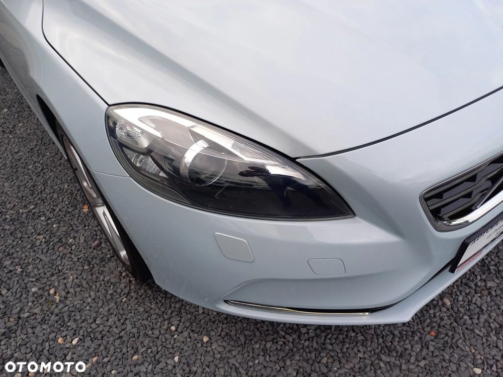 Volvo V40 D3 Momentum - 12