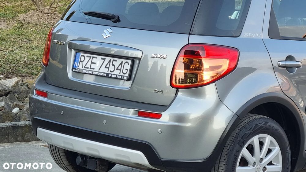Suzuki SX4 1.6 VVT 4x4 Style - 13