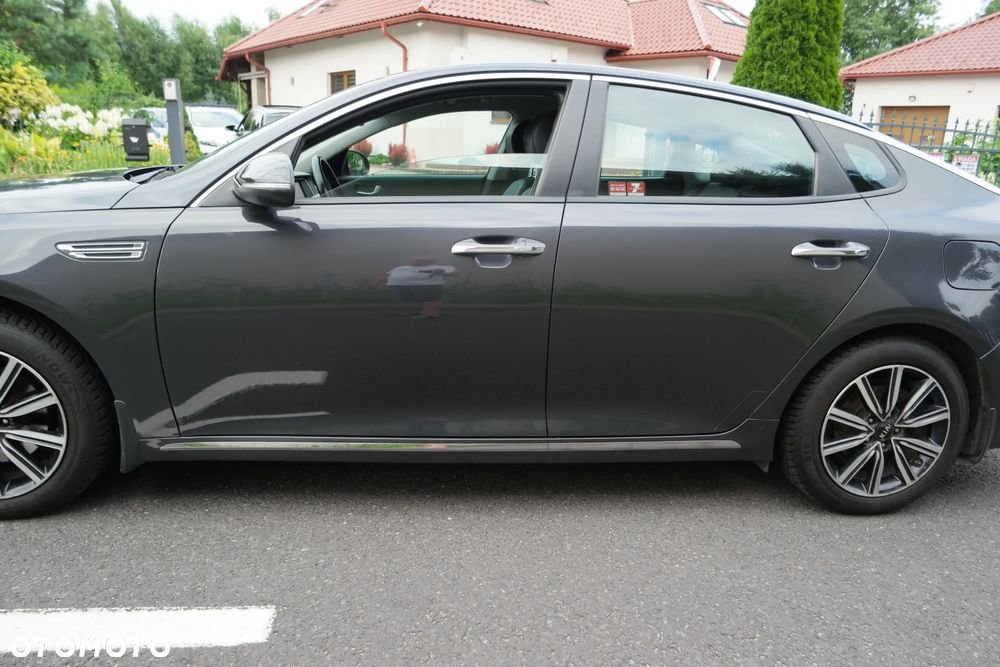 Kia Optima - 11