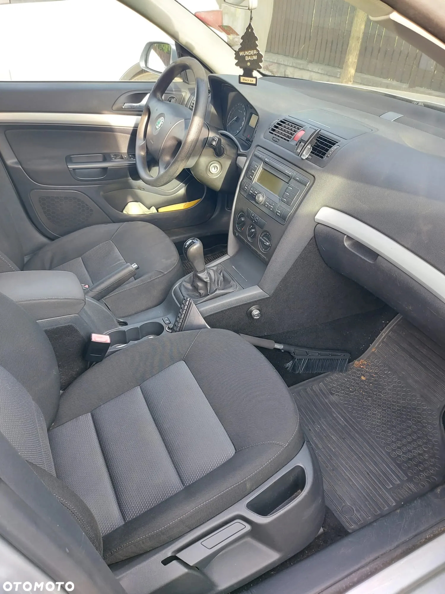 Skoda Octavia 1.6 FSI Ambiente - 20
