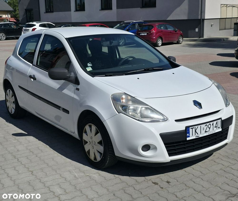 Renault Clio - 2