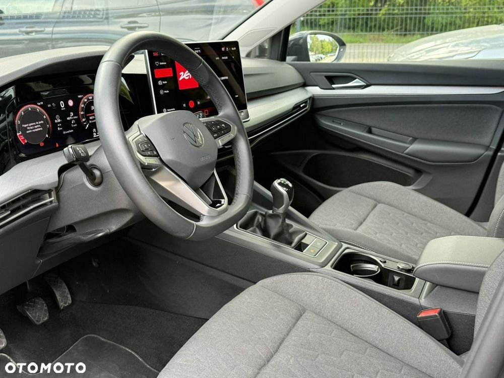 Volkswagen Golf - 10