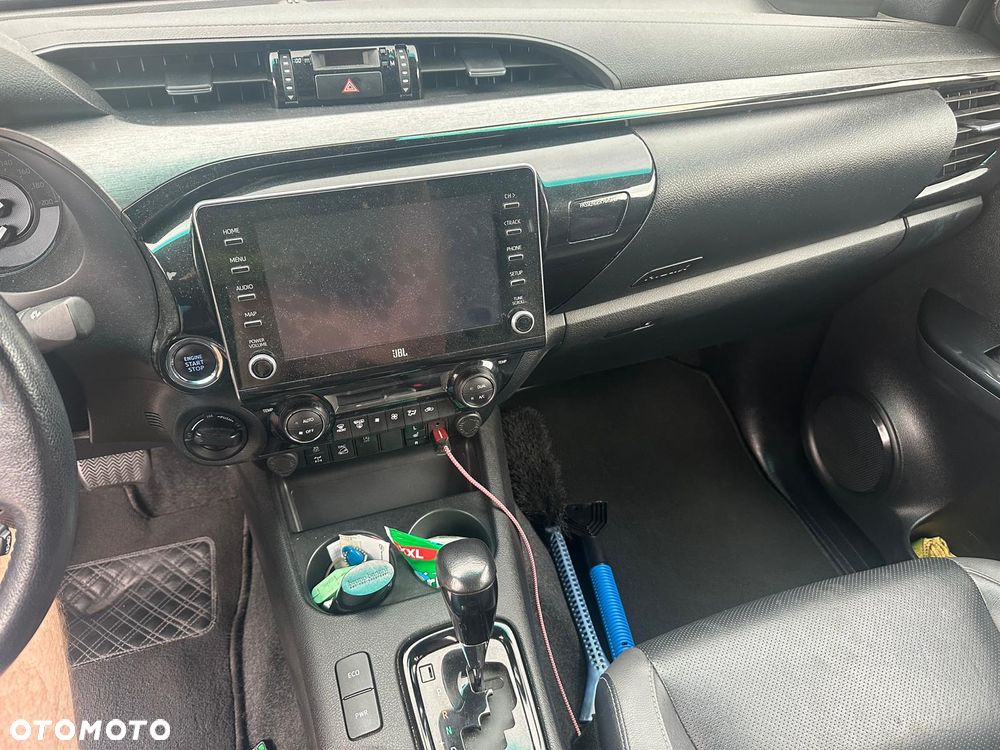 Toyota Hilux 2.8 D-4D Double Cab Invincible Sport 4x4 - 13