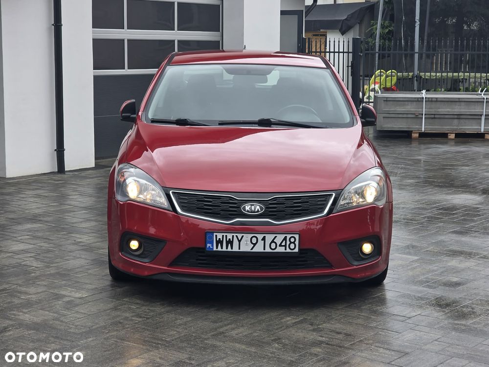 Kia ProCeed - 4