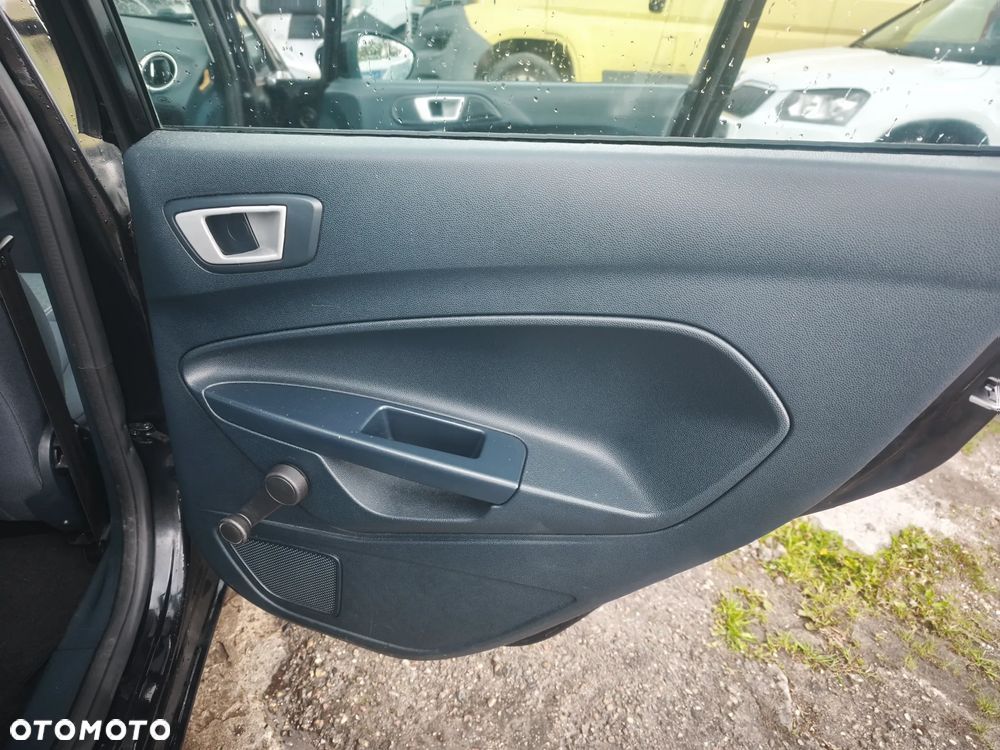 Ford Fiesta 1.25 Celebration - 15