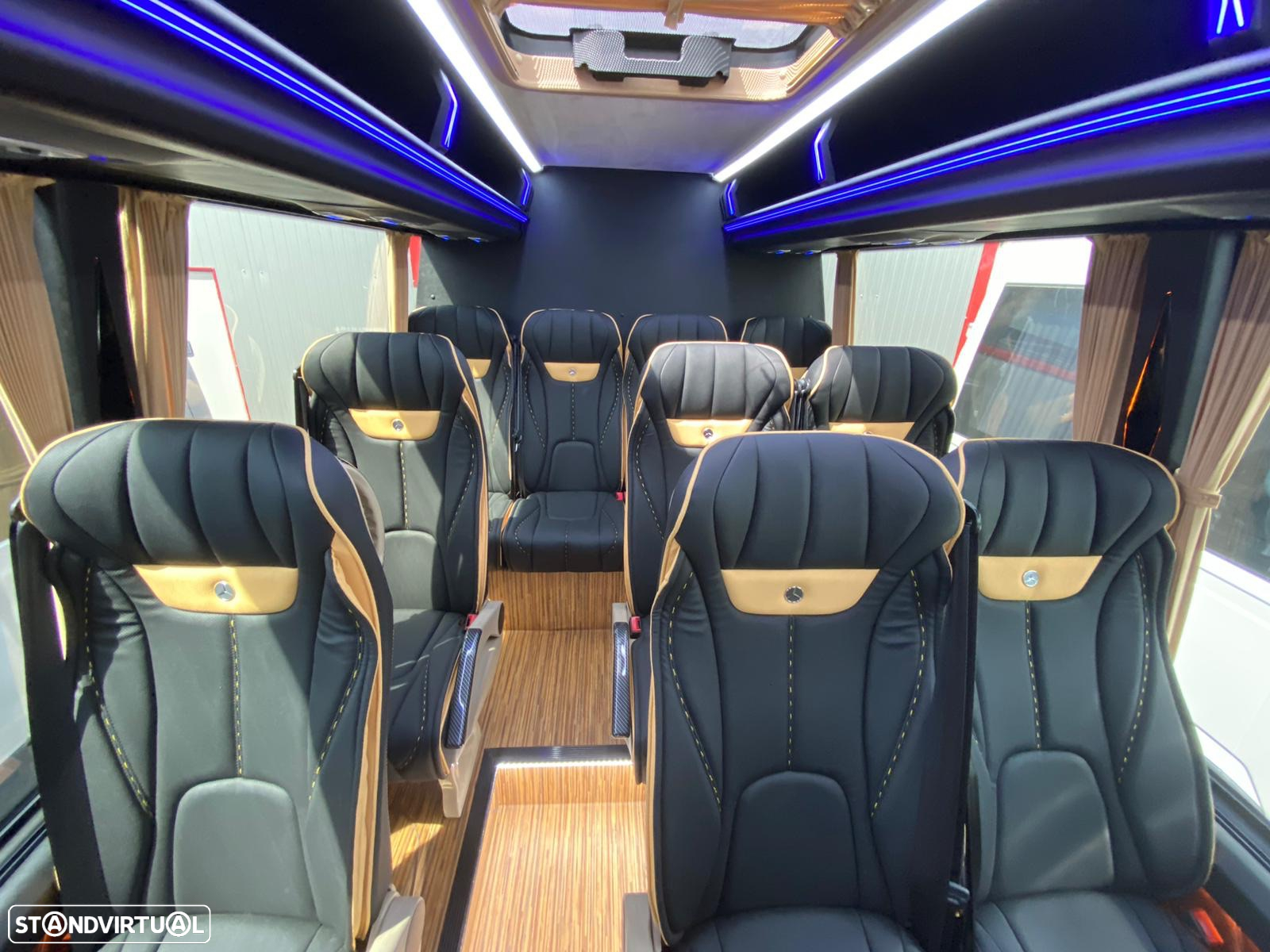 Mercedes Benz Sprinter 519 - 19