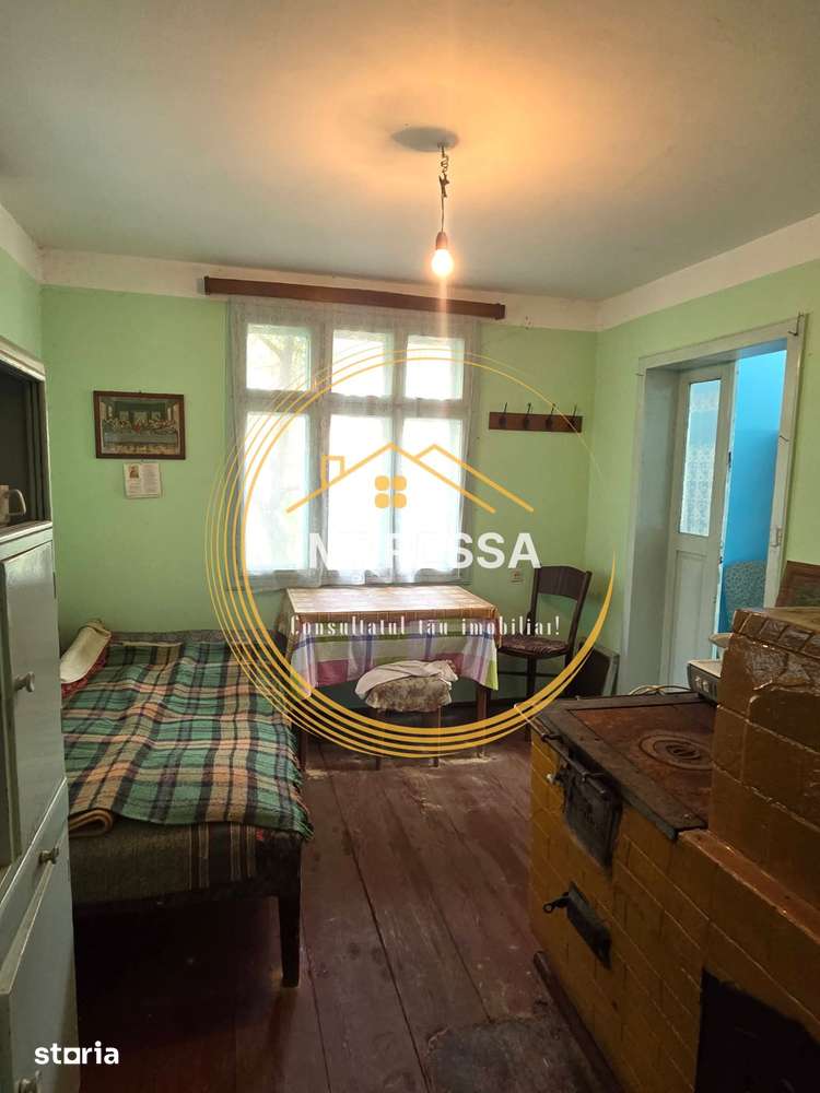 Se vinde casa bătrănească cartier Itcani Sv 40.000euro - Imagine principală: 2/10