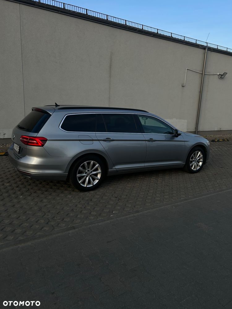 Volkswagen Passat 2.0 TDI SCR DSG Comfortline - 6