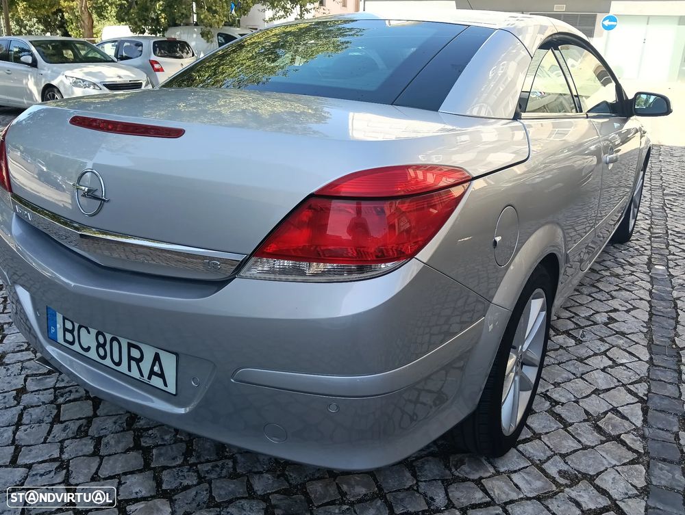 Opel Astra 1.8 Sport - 33
