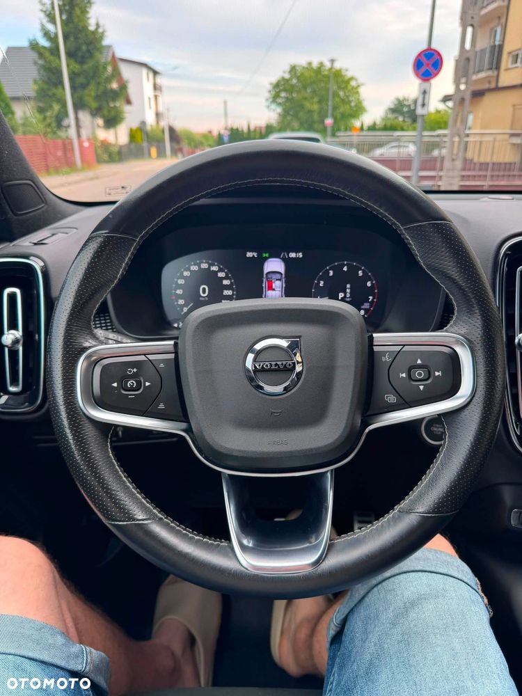 Volvo XC 40 T3 R-Design - 10