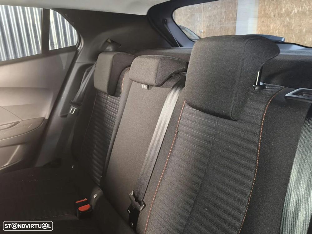 Peugeot e-2008 50 kWh Active Pack - 22