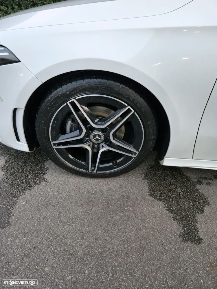 Mercedes-Benz A 200 AMG Line - 4