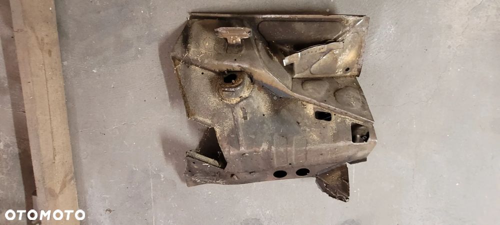 Podłużnice przednie "państwowe" Polonez lub Fiat 125p - 5