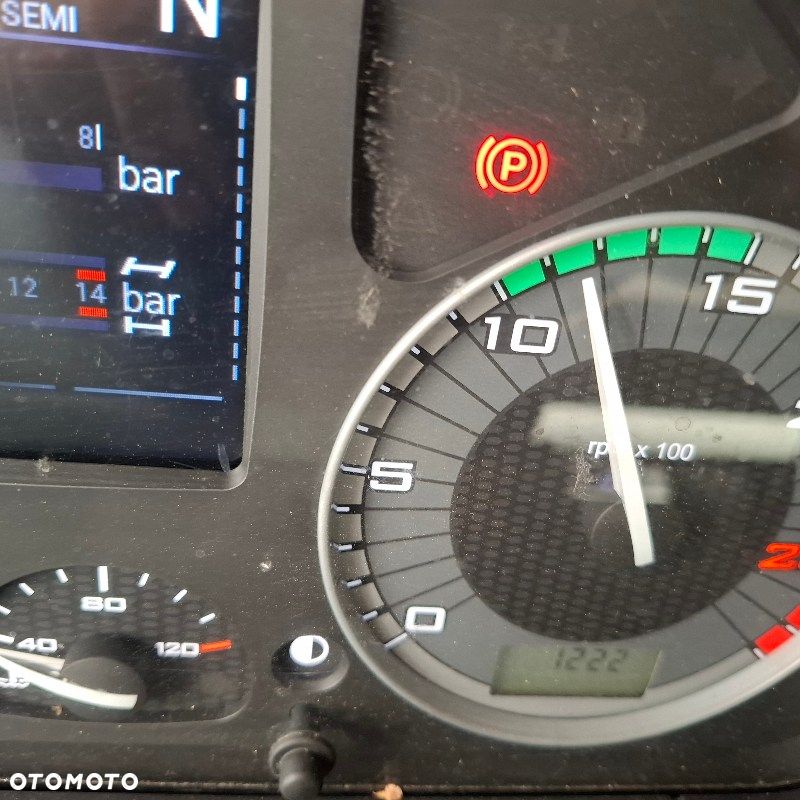 Iveco S-Way 460 - 11