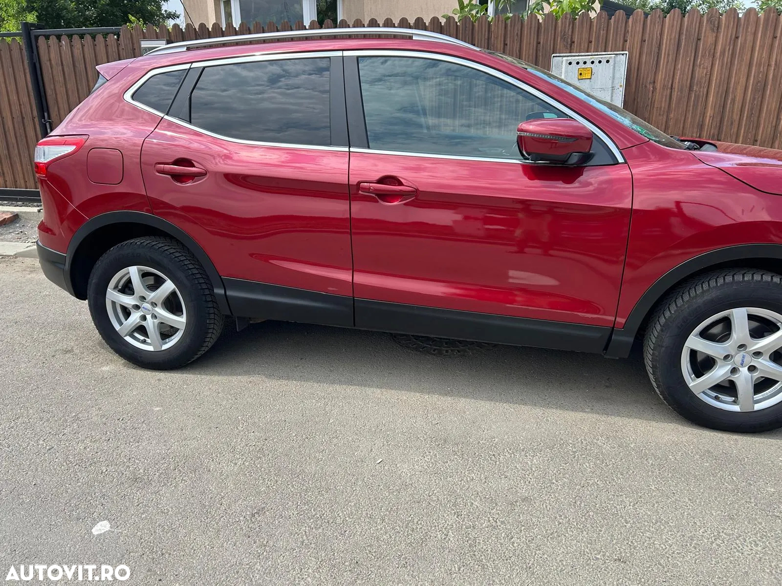 Nissan Qashqai 1.6 DCI Start/Stop X-TRONIC Tekna - 2
