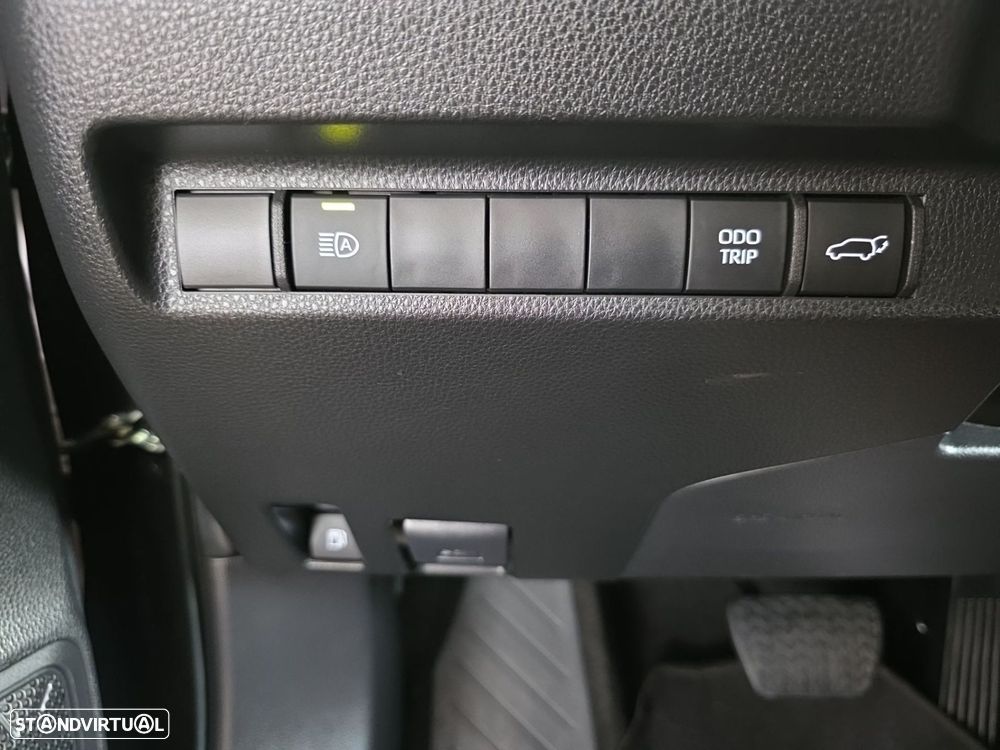 Toyota RAV4 2.5 HDF Comfort - 28