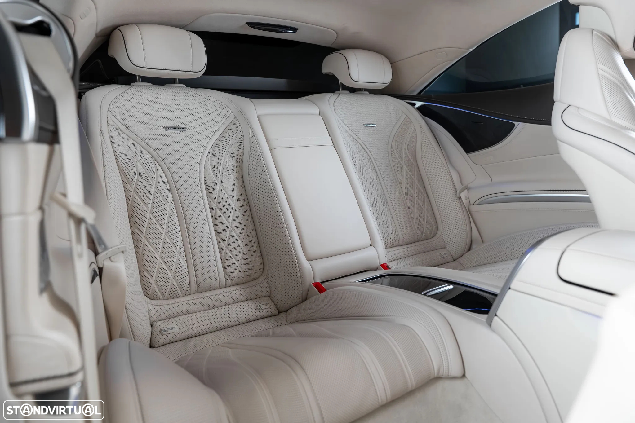 Mercedes-Benz S 63 AMG Coupe Speedshift 7G-MCT - 32