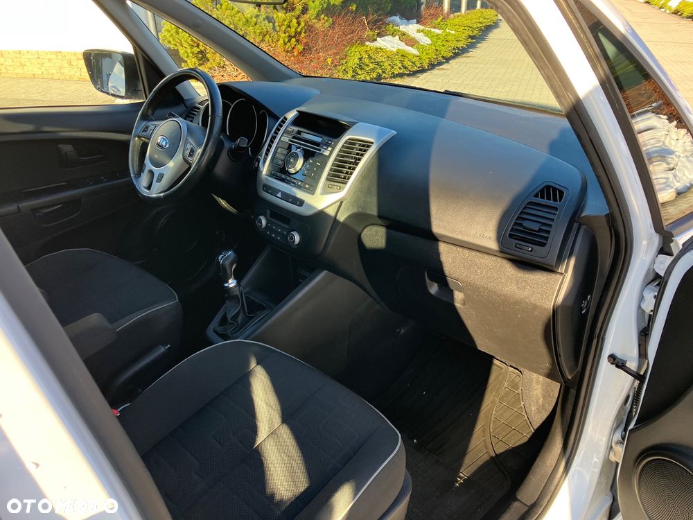 Kia Venga 1.4 CVVT ISG Dream Team Edition - 10