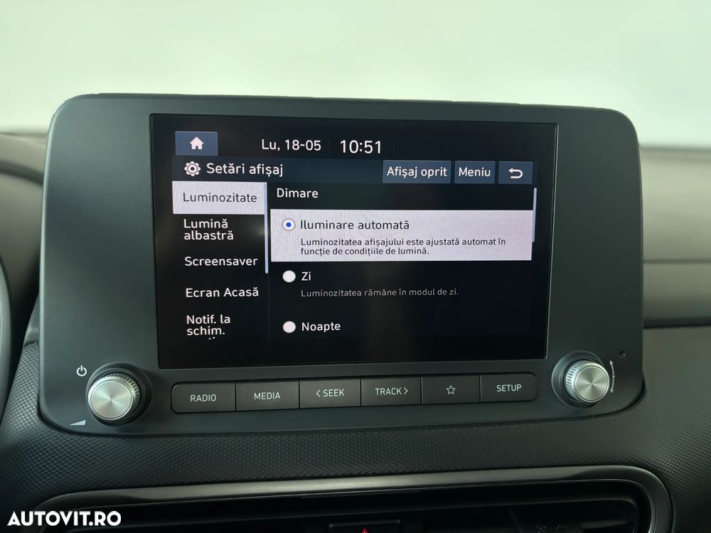 Hyundai KONA Select - 21