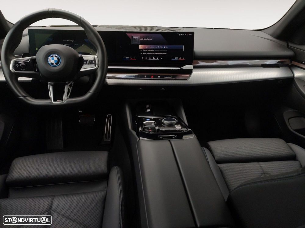 BMW i5 eDrive40 Pack Desportivo M - 10