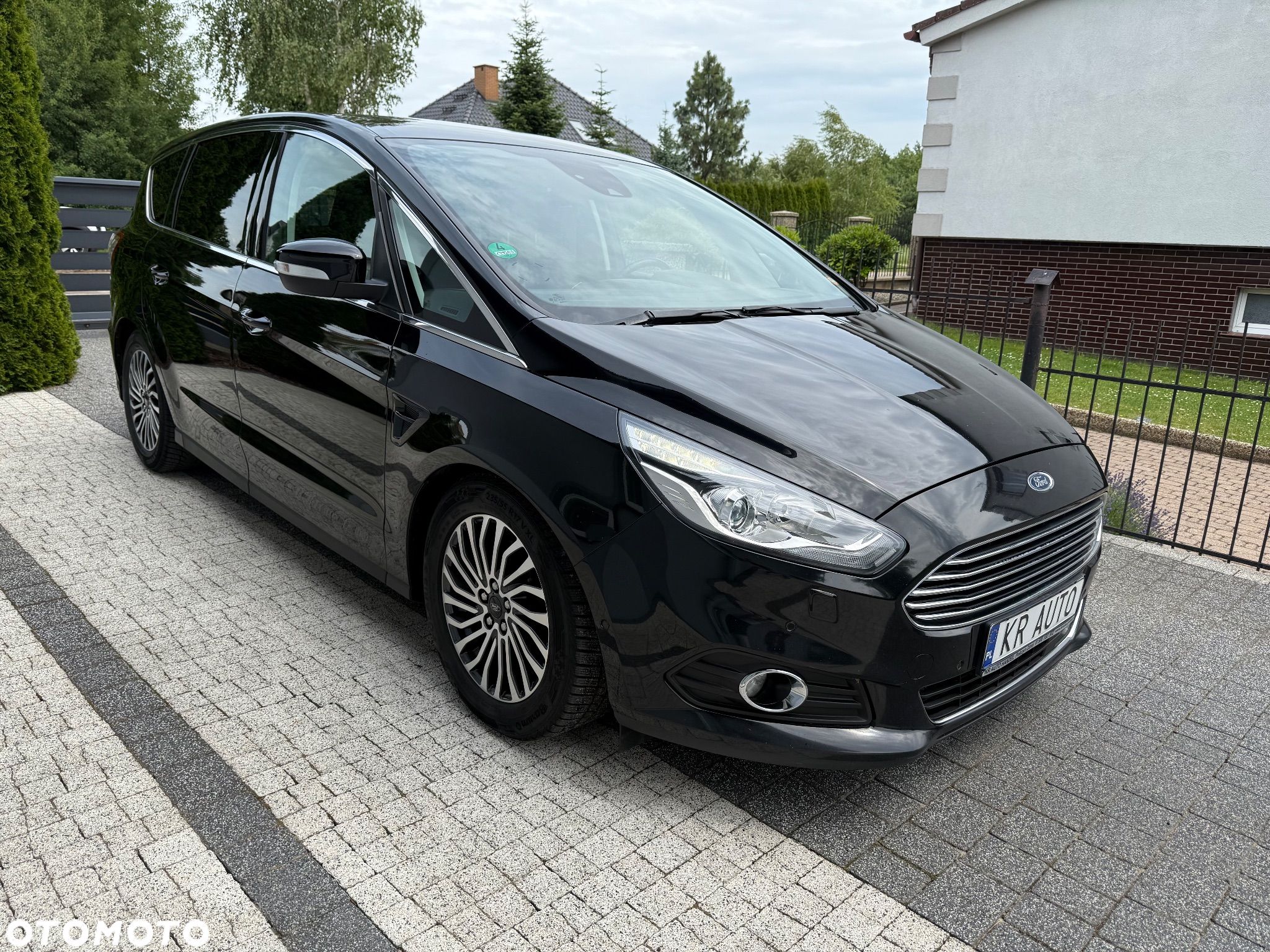 Ford S-Max 2.0 EcoBlue Titanium - 1
