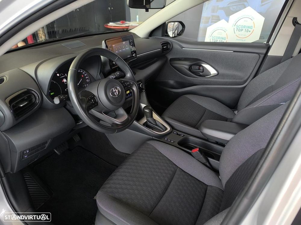 Toyota Yaris 1.5 HDF Comfort Plus - 6