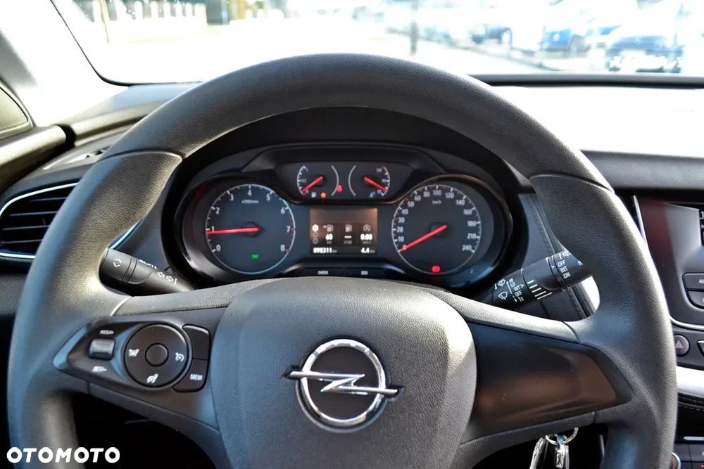 Opel Grandland X - 16