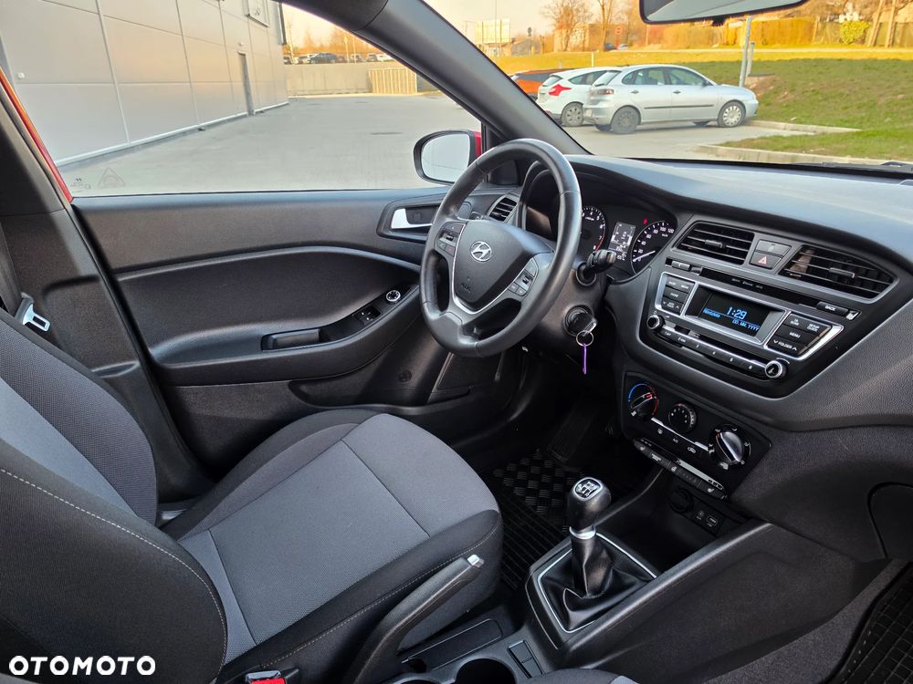 Hyundai i20 1.2 Fresh - 10