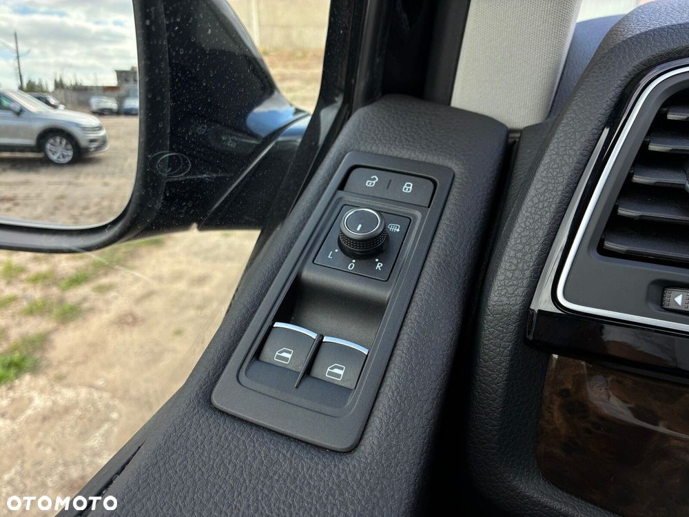Volkswagen Multivan 2.0 BiTDI L1 Highline 4Motion DSG - 21