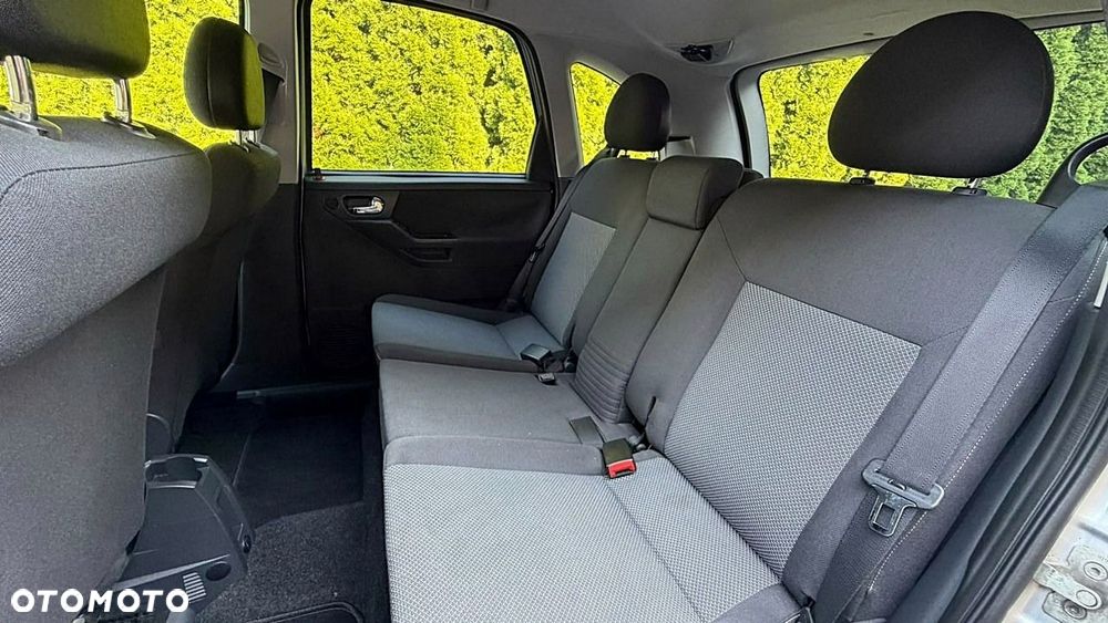 Opel Meriva - 14
