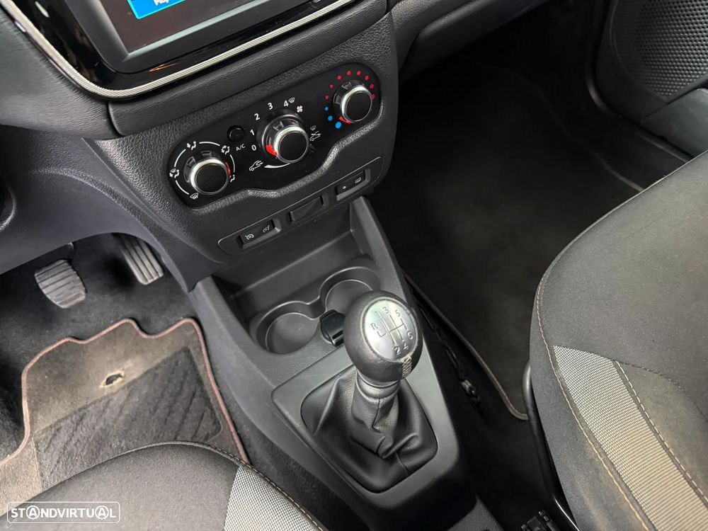 Dacia Lodgy 1.5 Blue dCi Stepway 7L - 24