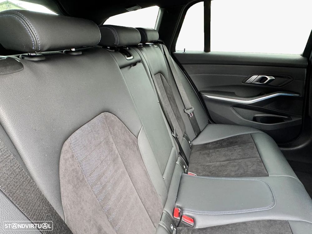 BMW 330 e Touring Pack M Auto - 10