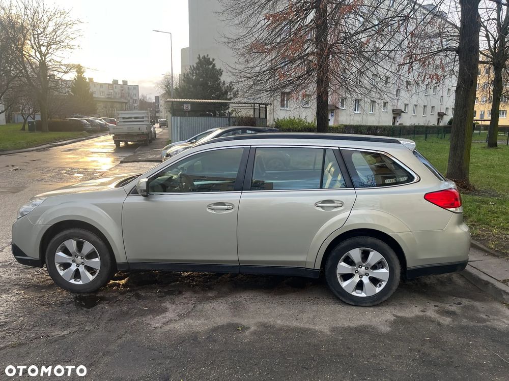 Subaru Legacy 2.0 D Comfort - 2