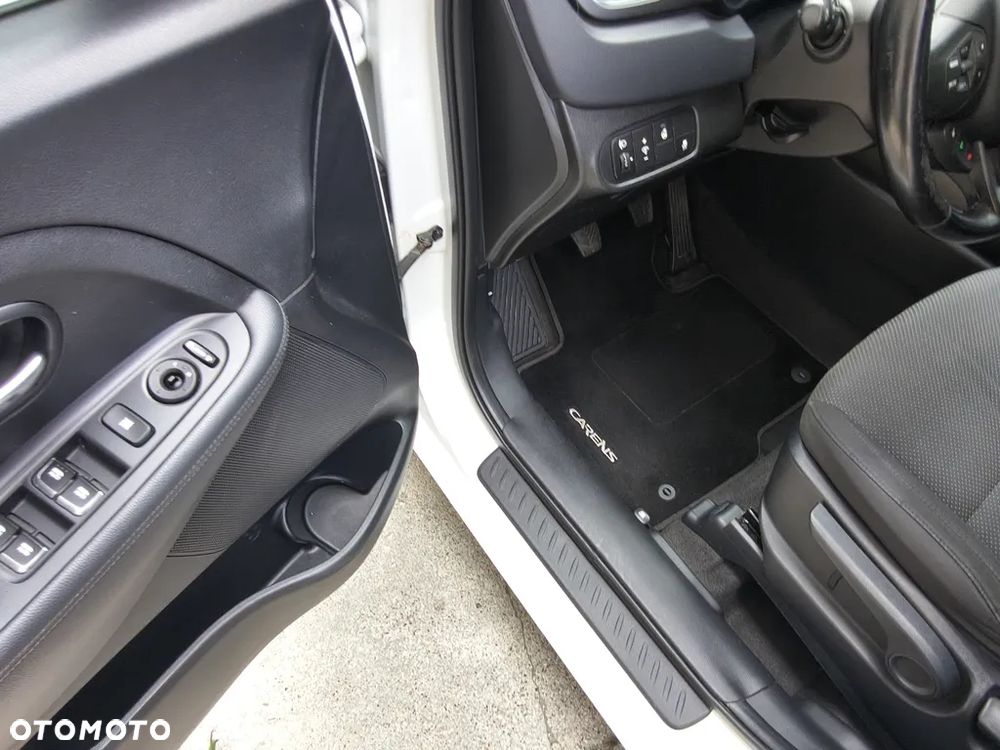 Kia Carens 1.7 CRDi 115 Dream Team Edition - 18