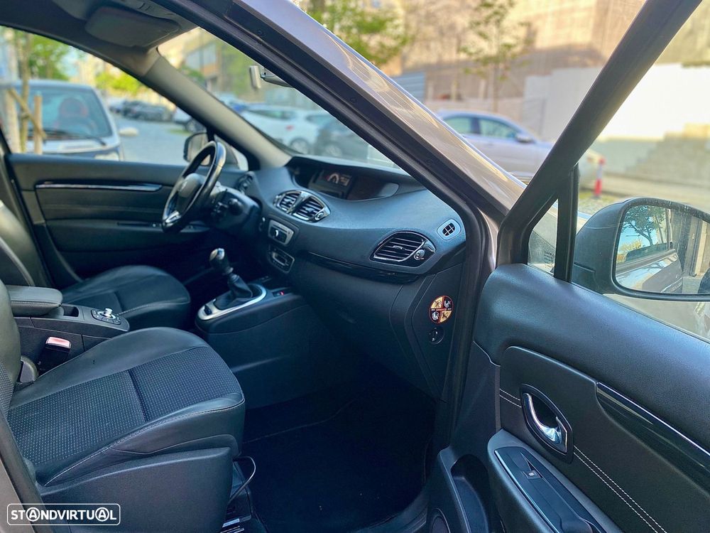 Renault Scénic 1.5 dCi Exclusive SS - 21