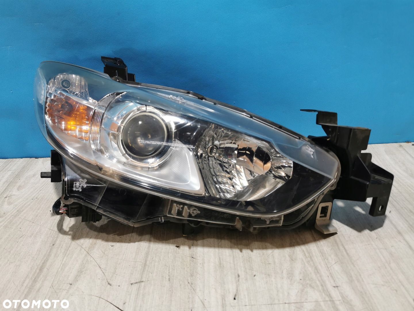 Mazda 6 III GJ 12/18 lampa reflektor soczewka przód prawa ANGLIK - 1